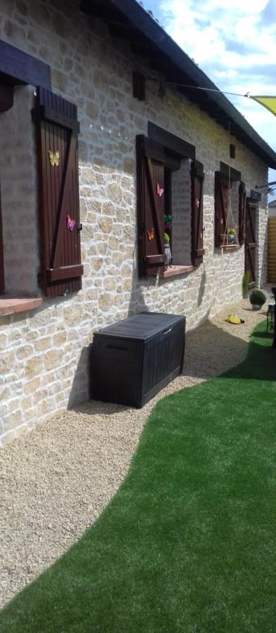 Au Gue Du Bois Bed & Breakfast Neuville-du-Poitou Dış mekan fotoğraf