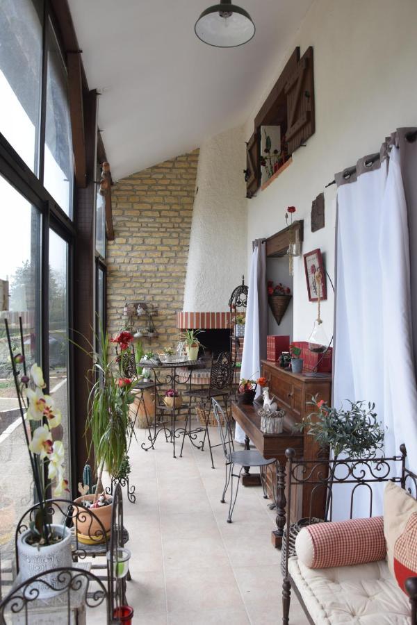 Au Gue Du Bois Bed & Breakfast Neuville-du-Poitou Dış mekan fotoğraf